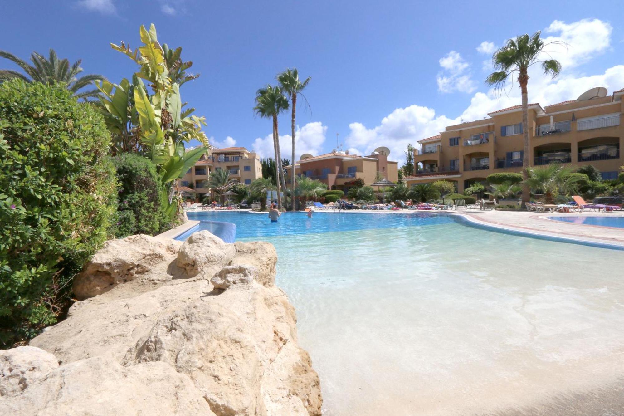 Paphos Limnaria Gardens Two Bedroom Apartment With Balcony מראה חיצוני תמונה